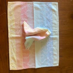 Le Jacguard Francais Placemat & Napkin set of 4 primrose birdied pour